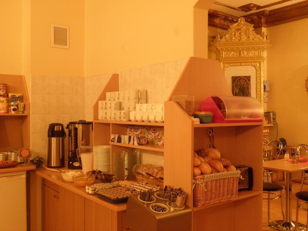 Hotel Ai Koenigshof Берлин Екстериор снимка