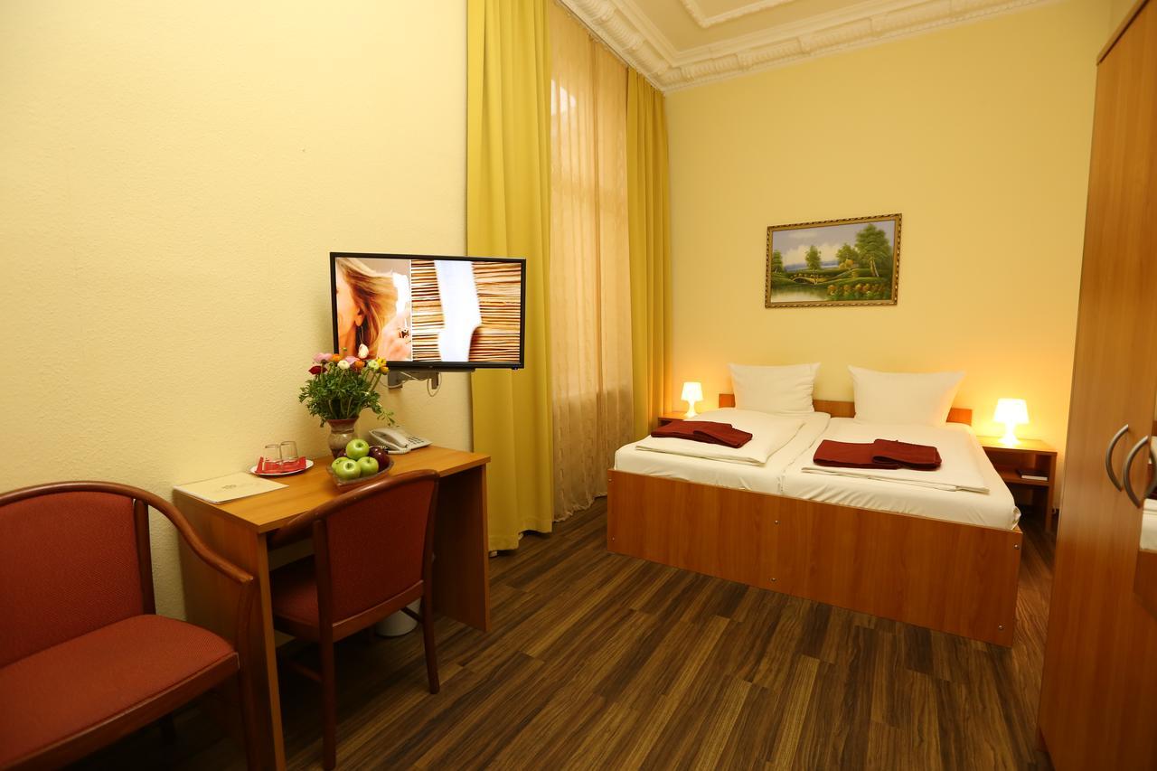 Hotel Ai Koenigshof Берлин Екстериор снимка