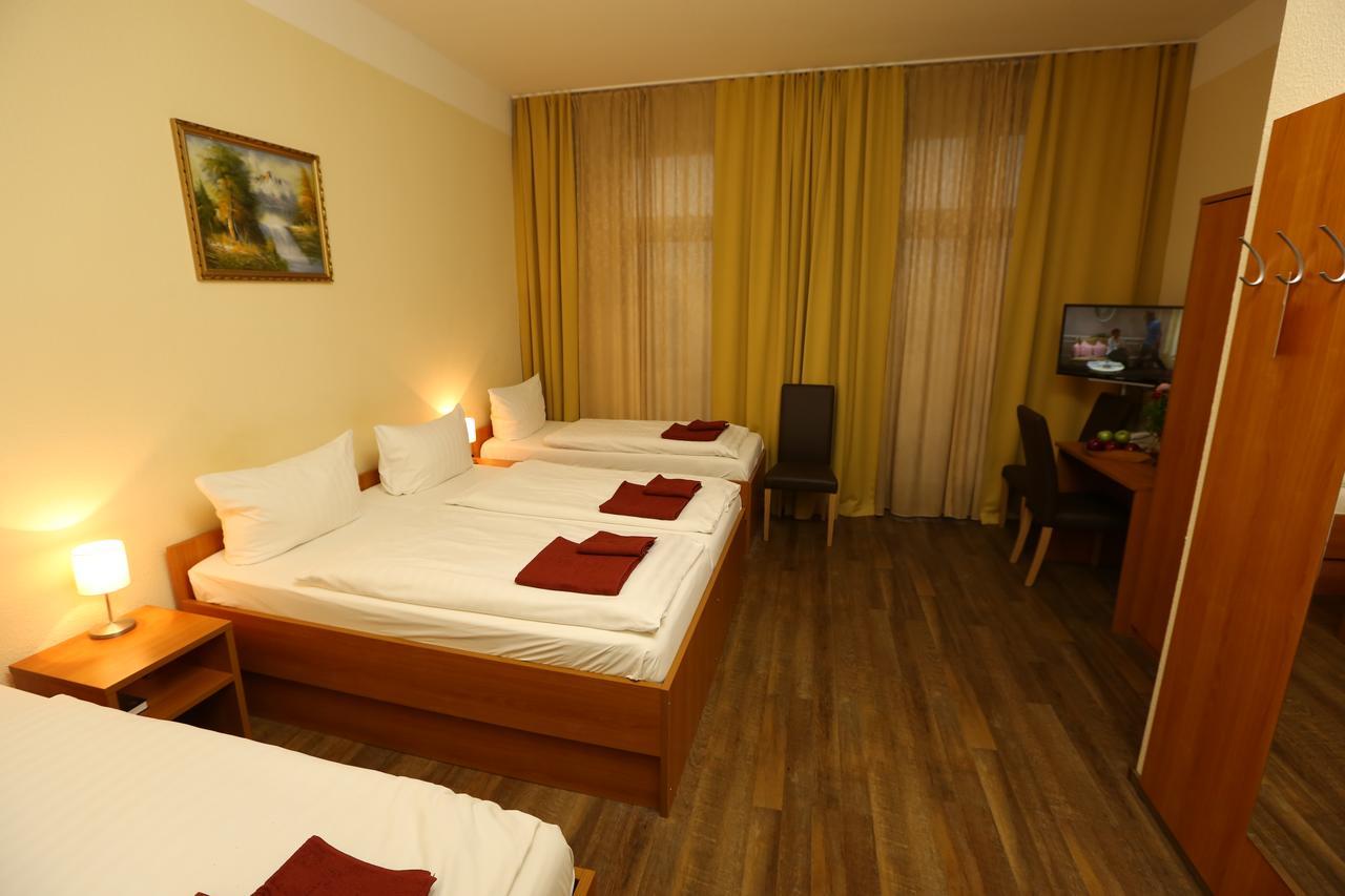Hotel Ai Koenigshof Берлин Екстериор снимка